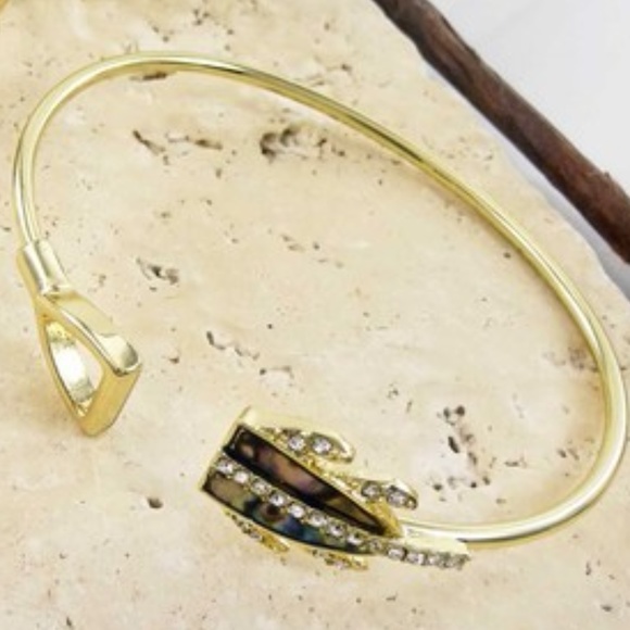 colorful rhinestone cuff lends refined elegance - Picture 3 of 5